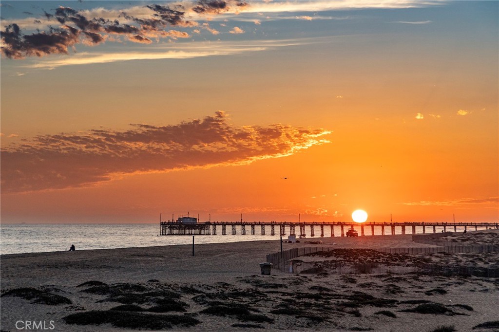 1516 E Oceanfront