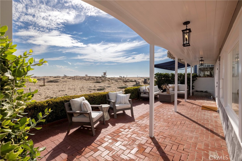 1516 E Oceanfront