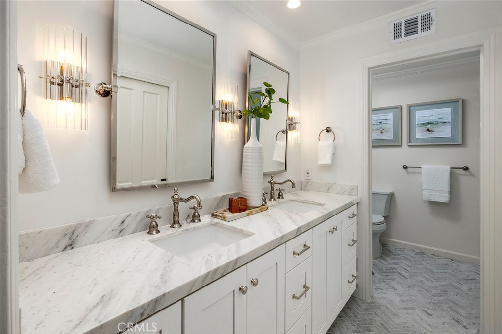 1516 E Oceanfront
