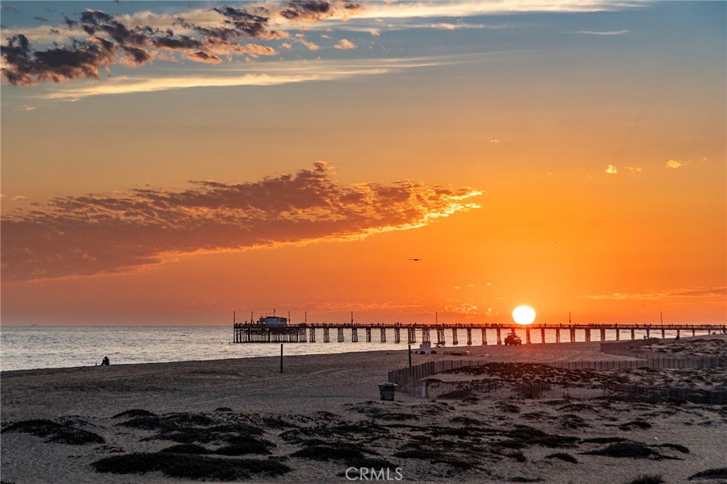 1516 E Oceanfront