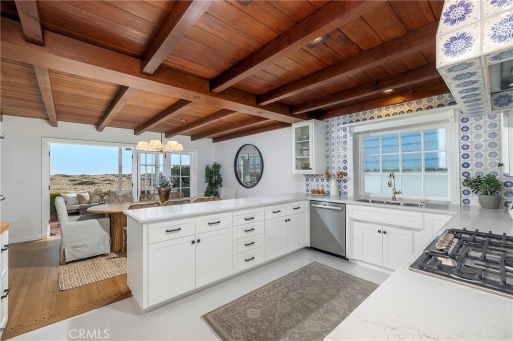 1516 E Oceanfront