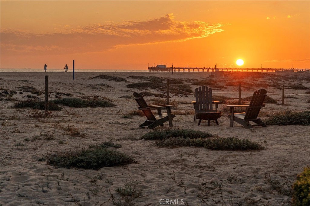 1516 E Oceanfront