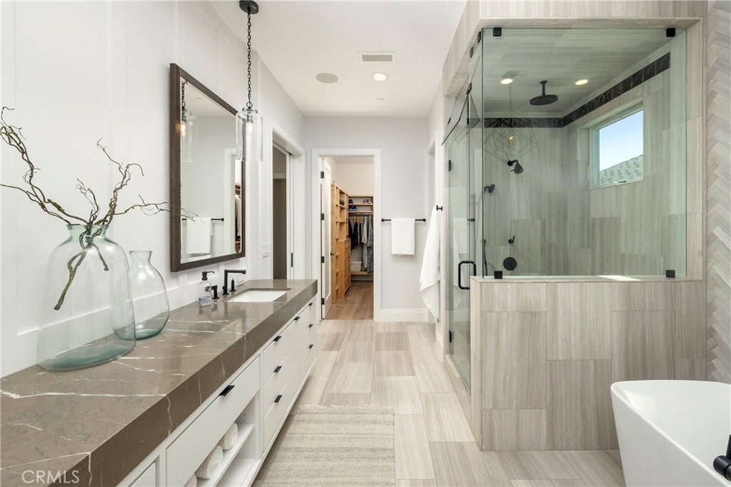 1515 E Ocean Boulevard