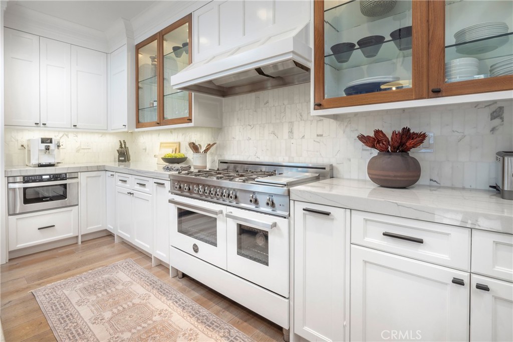 1515 E Ocean Boulevard