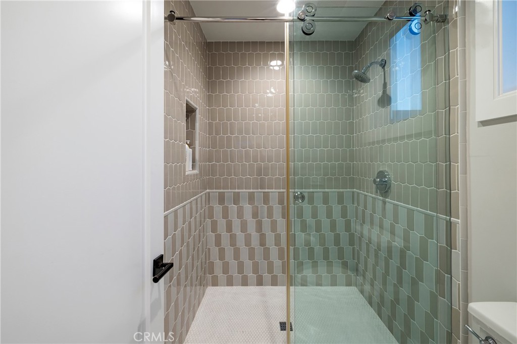 1515 E Ocean Boulevard