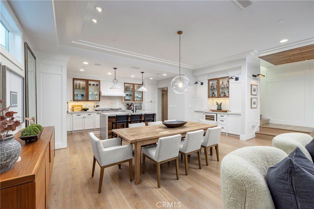 1515 E Ocean Boulevard