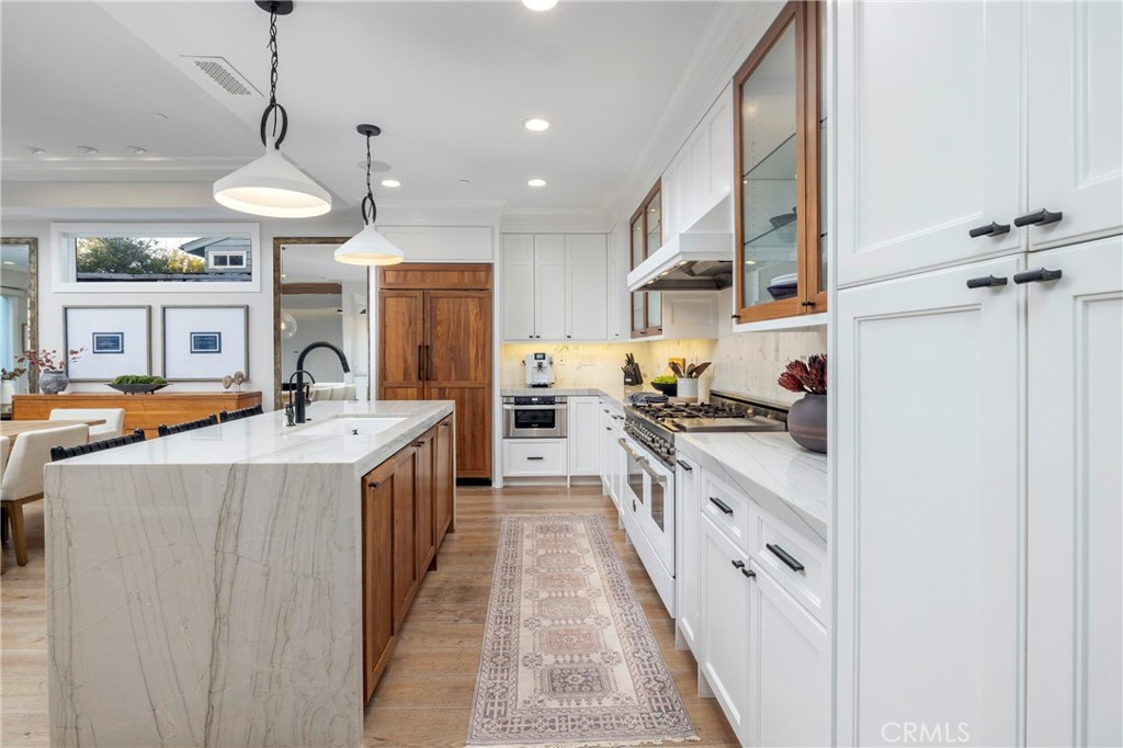 1515 E Ocean Boulevard