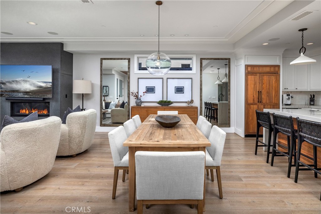 1515 E Ocean Boulevard