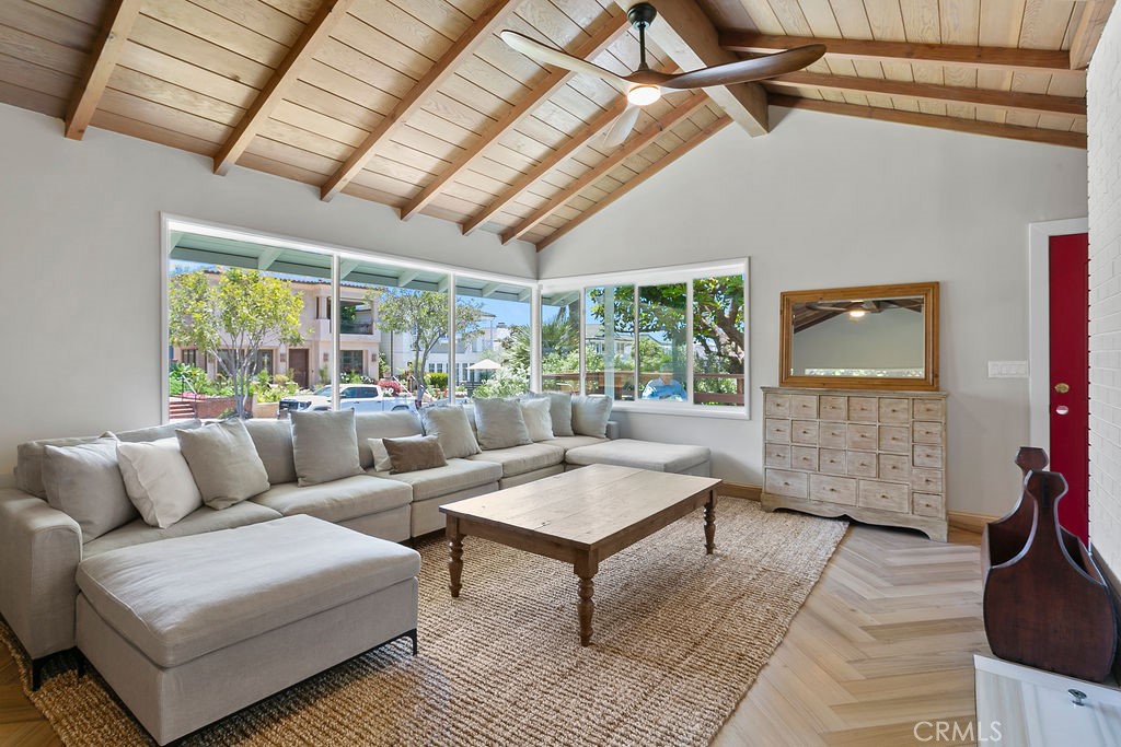 225 Iris Avenue