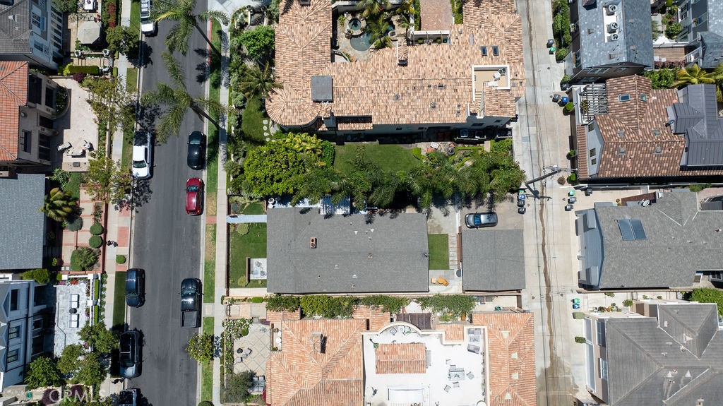 225 Iris Avenue