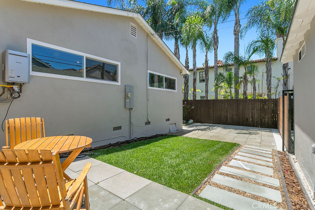225 Iris Avenue