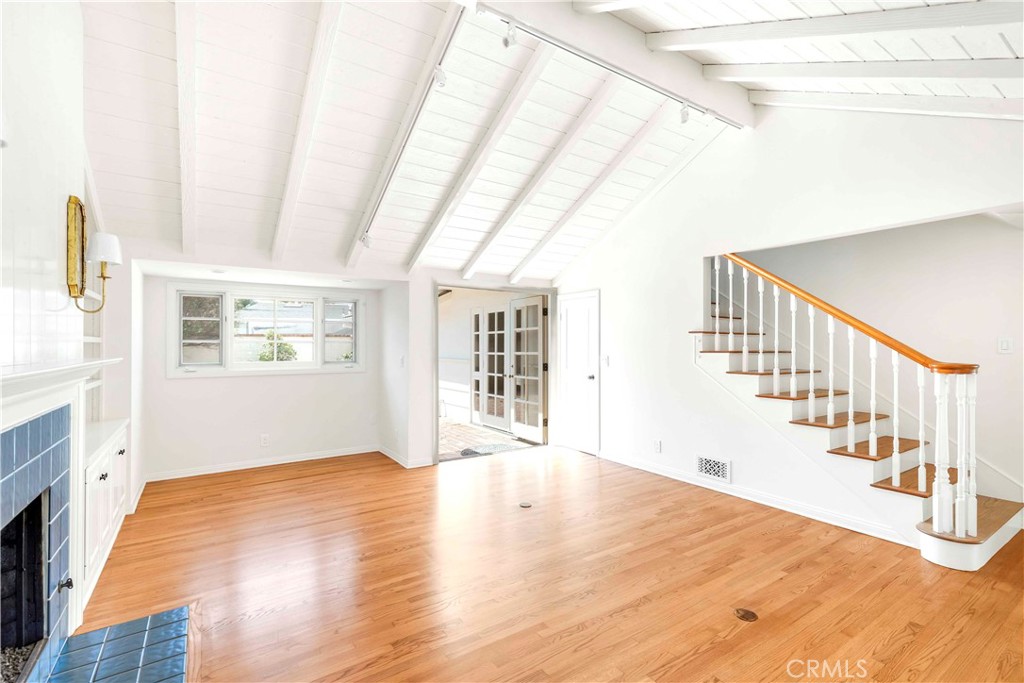 2562 Vista Drive