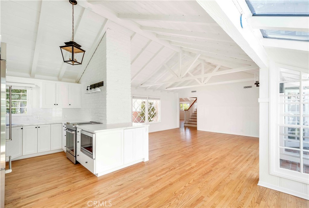 2562 Vista Drive