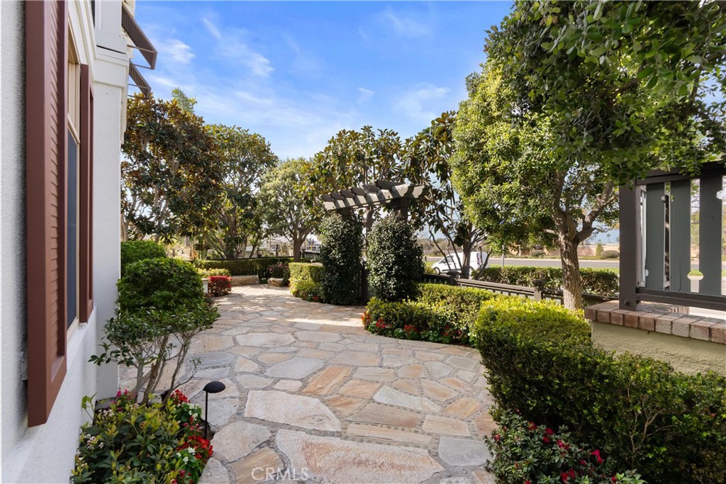 2501 Bungalow Place 1