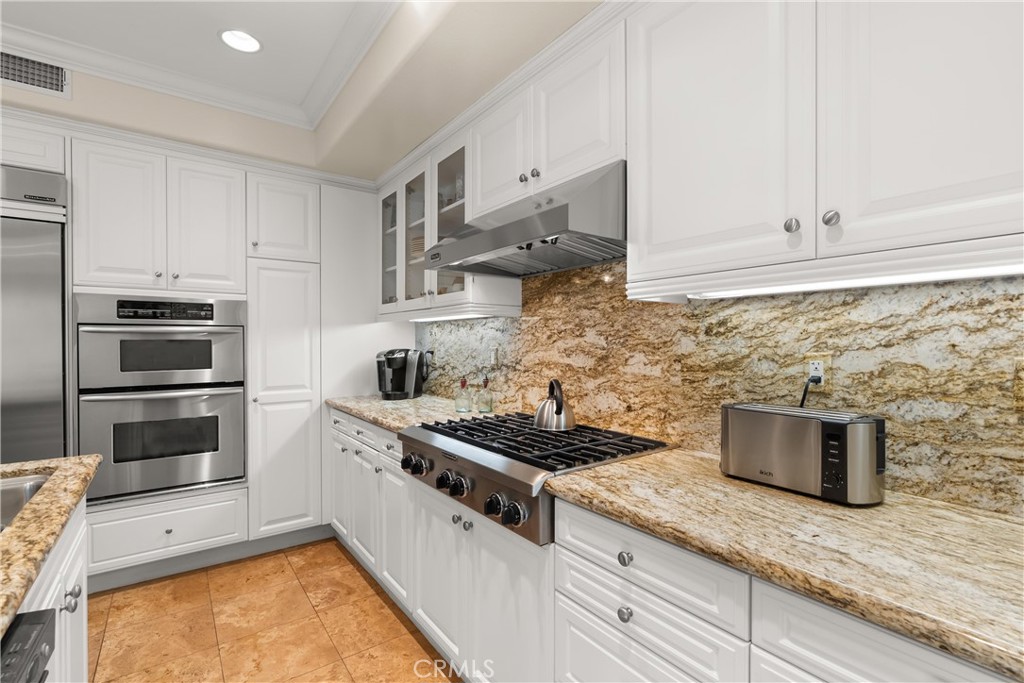 2501 Bungalow Place 1