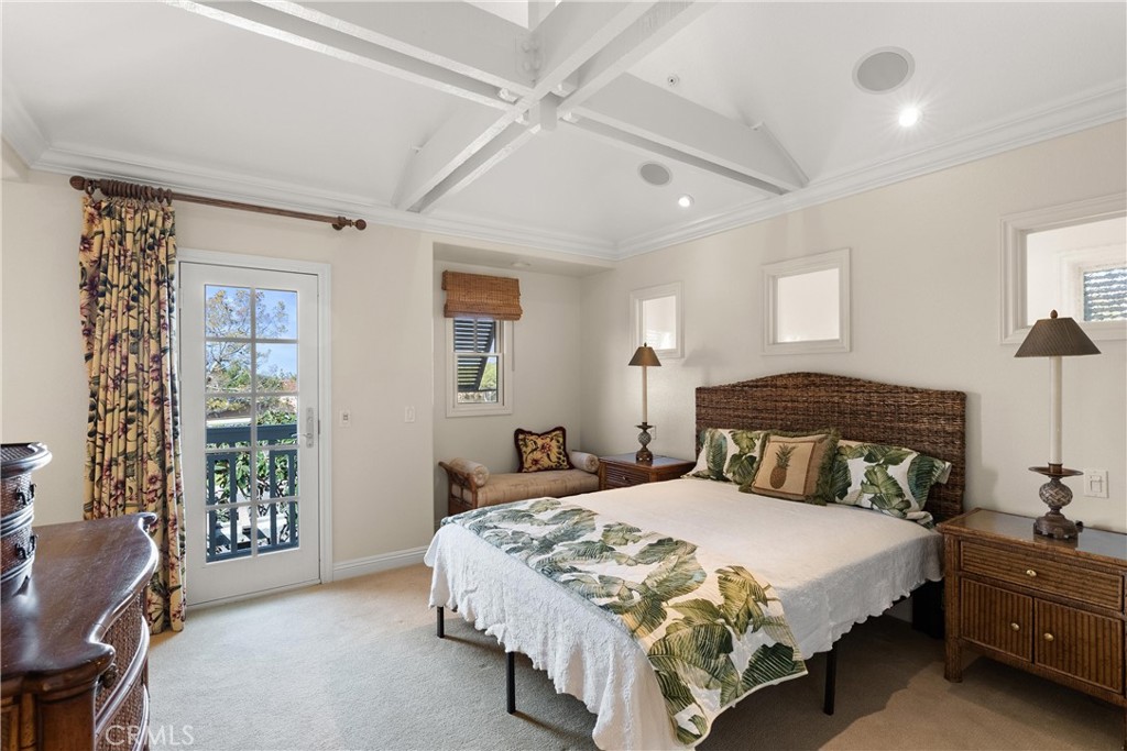 2501 Bungalow Place 1