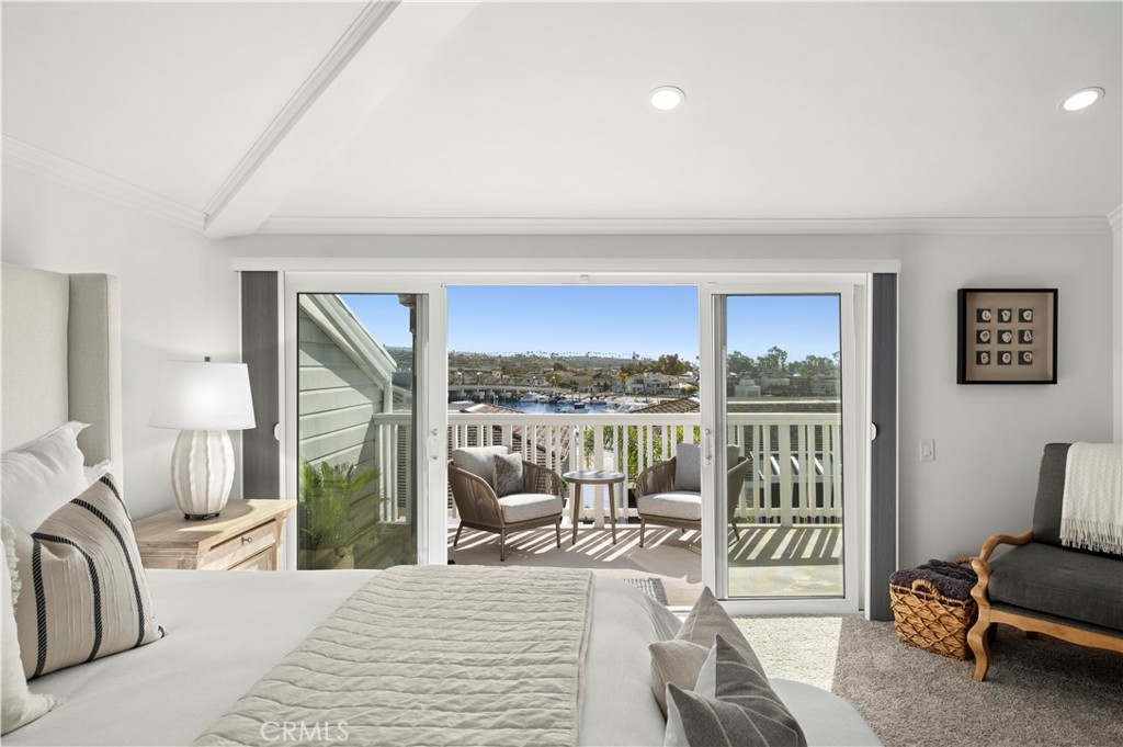 990 Bayside Cove 609