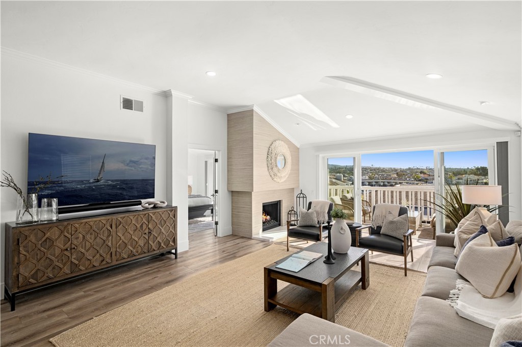 990 Bayside Cove 609