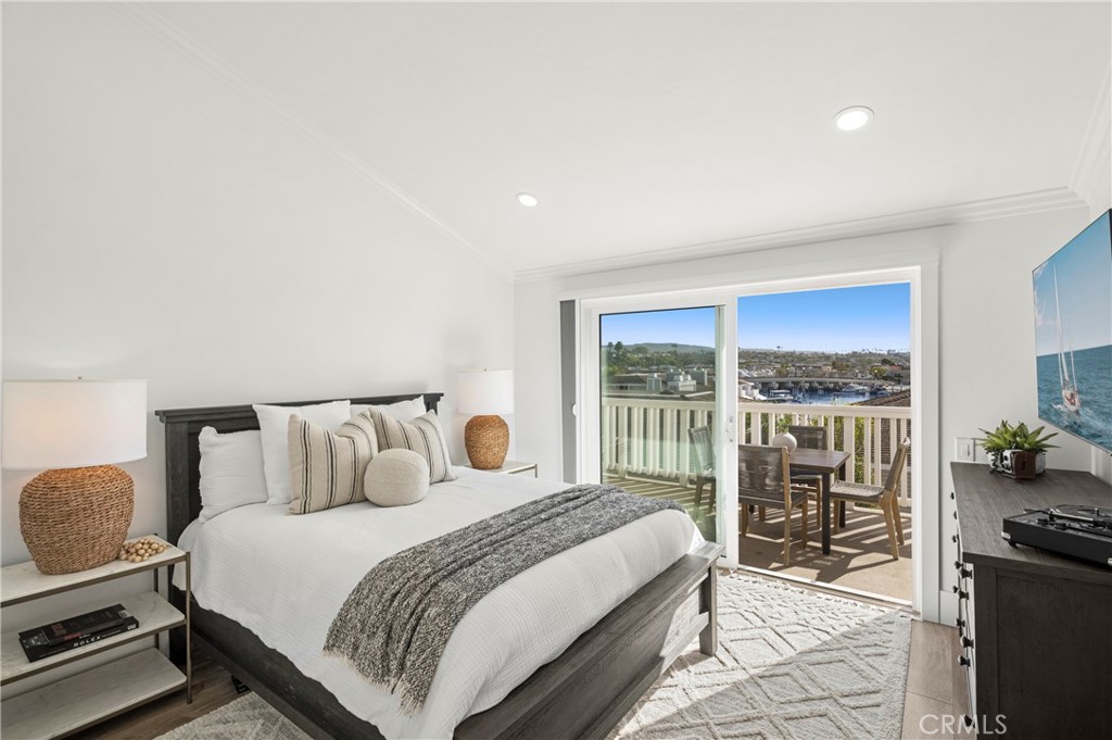 990 Bayside Cove 609