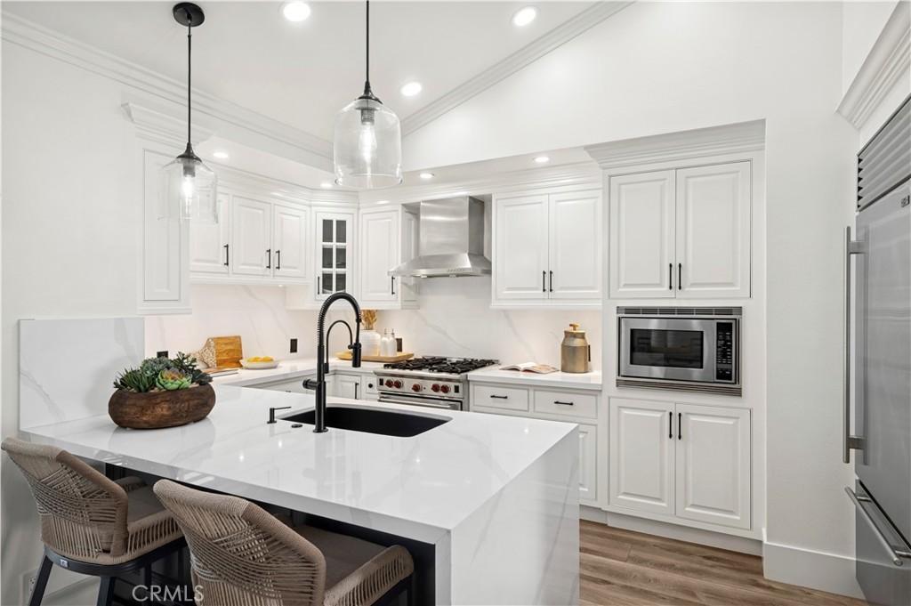 990 Bayside Cove 609