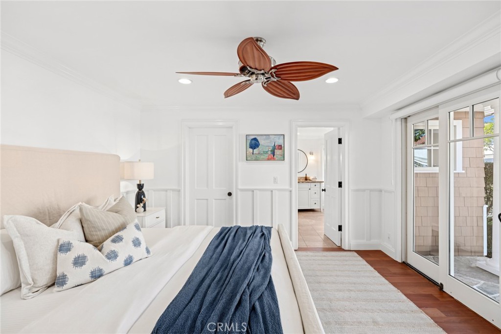 1701 E Balboa Boulevard