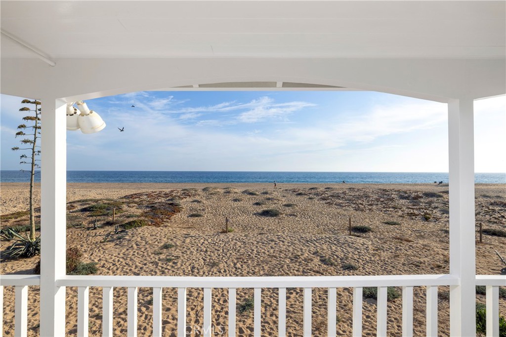 1516 E Ocean Front