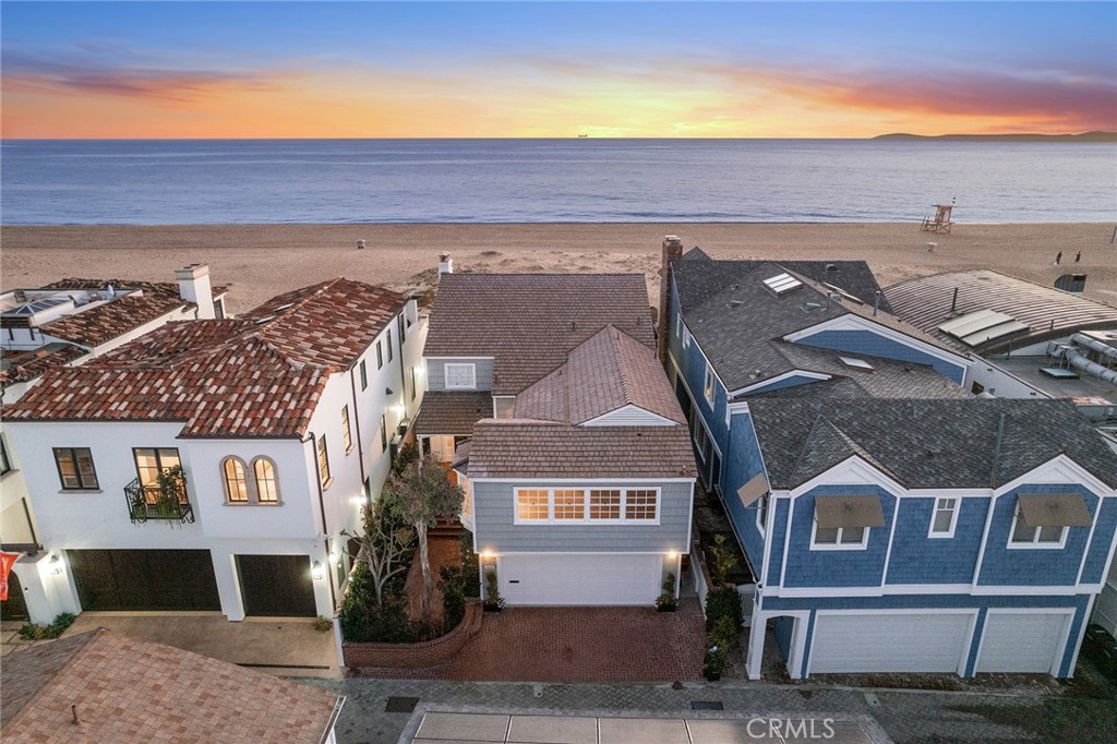 1516 E Ocean Front