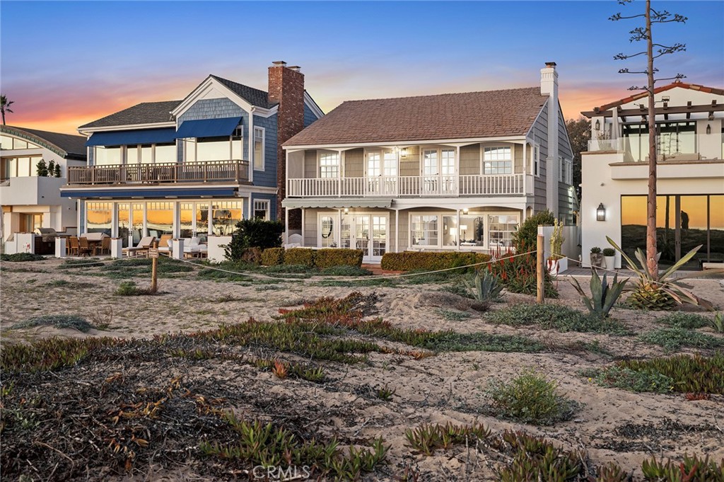 1516 E Ocean Front