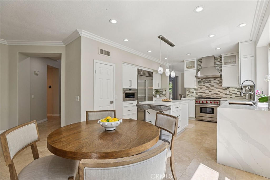 6 Westchester Court