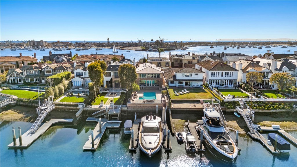 12 Harbor Island