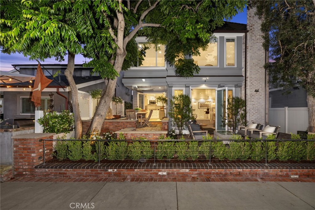 2117 Miramar Drive