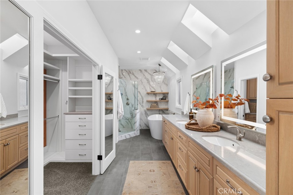 2117 Miramar Drive
