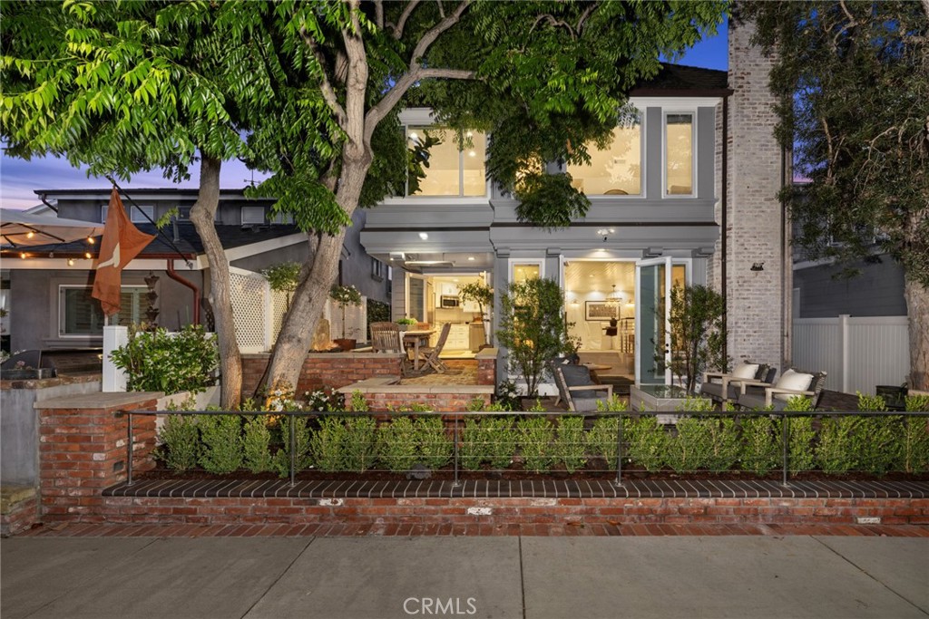 2117 Miramar Drive