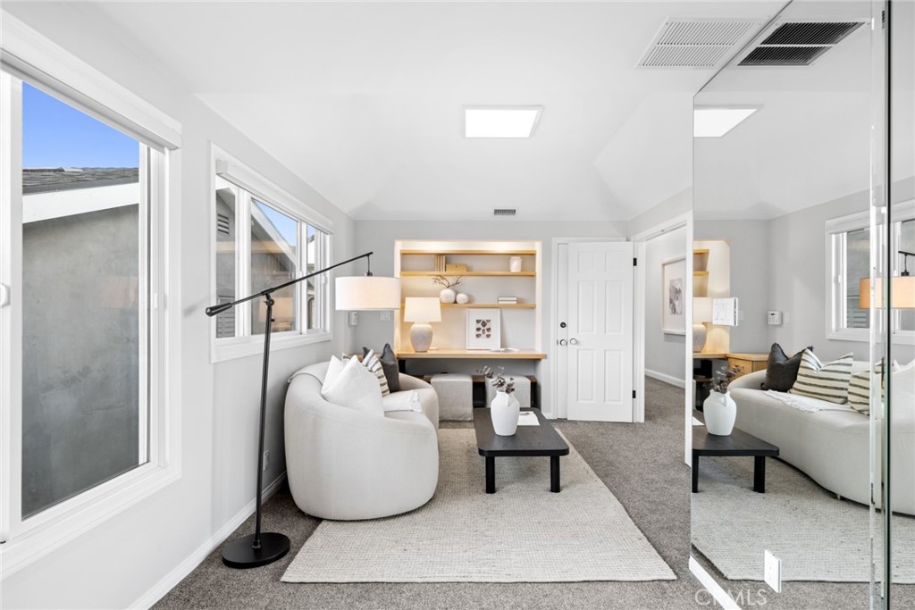 2117 Miramar Drive