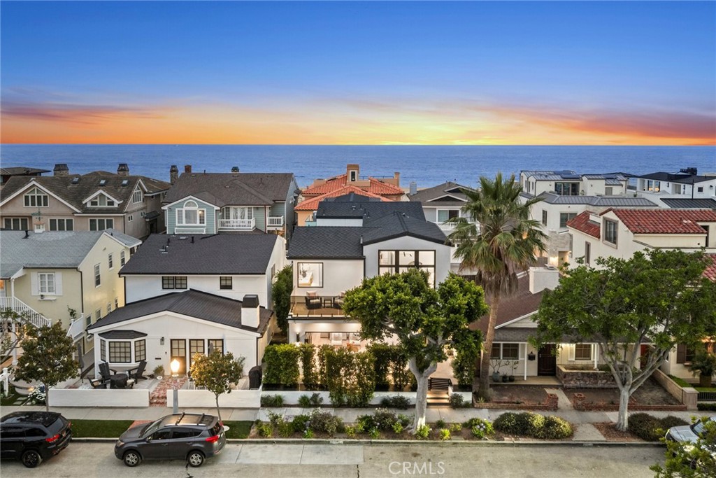 1717 E Ocean Boulevard