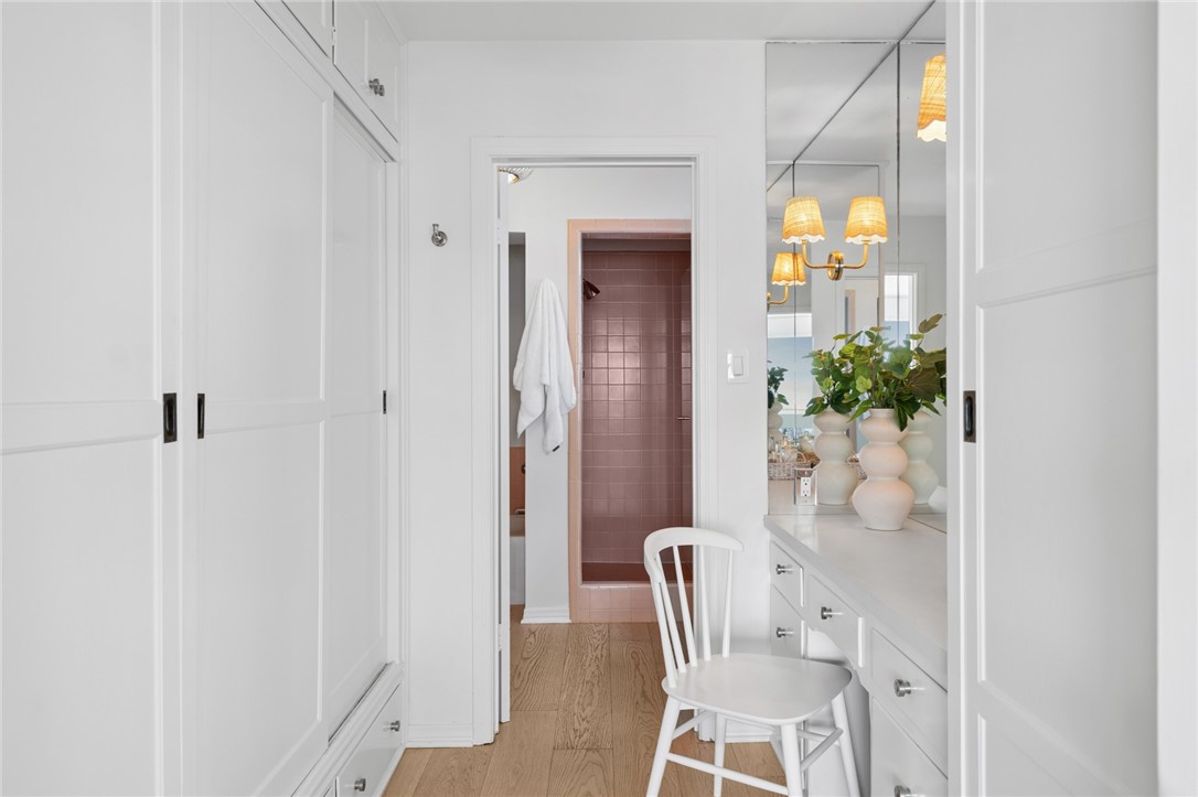 1411 E Bay