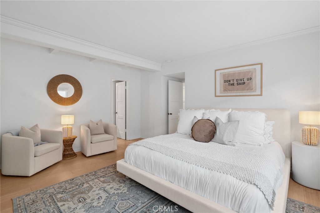 1411 E Bay
