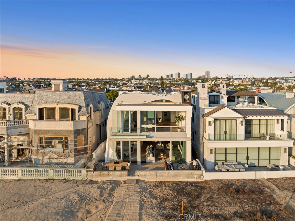 2144 E Oceanfront