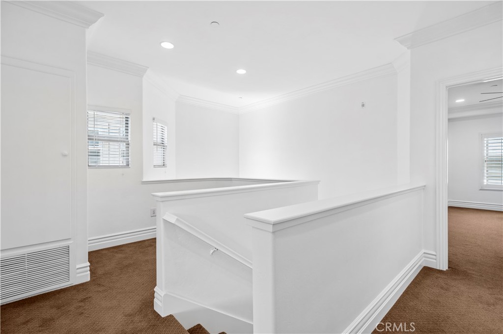 20402 Santa Ana 13