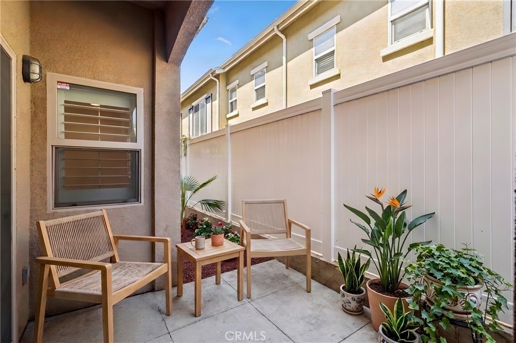 20402 Santa Ana 13
