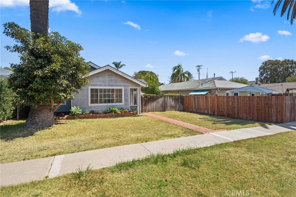 284 E 18th