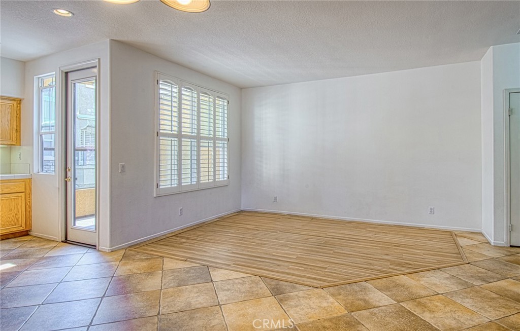 808 Terra Bella