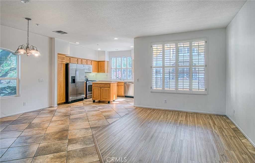 808 Terra Bella