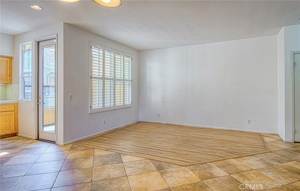 808 Terra Bella