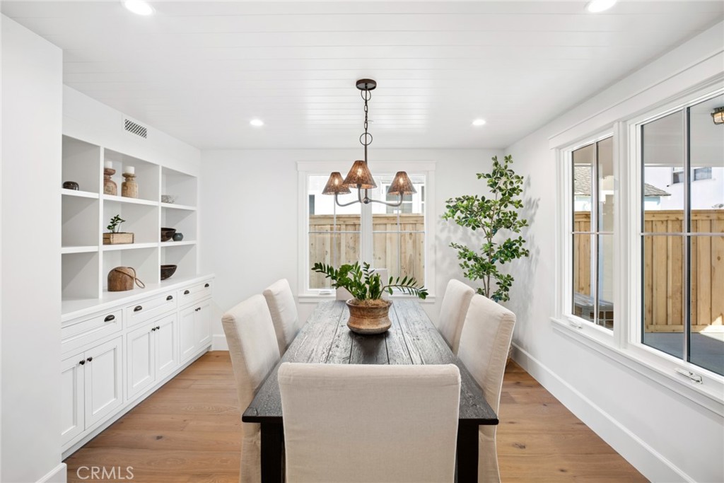 1517 Miramar Drive