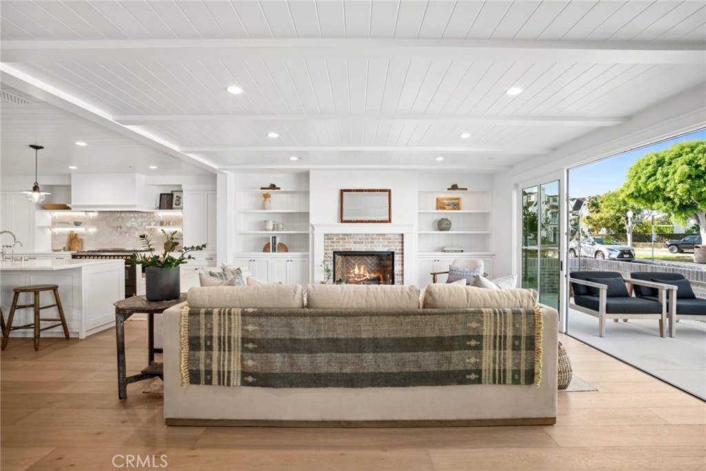 1517 Miramar Drive