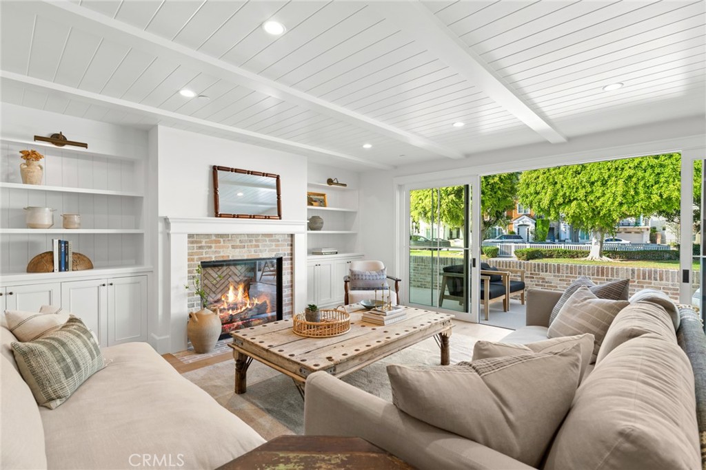 1517 Miramar Drive