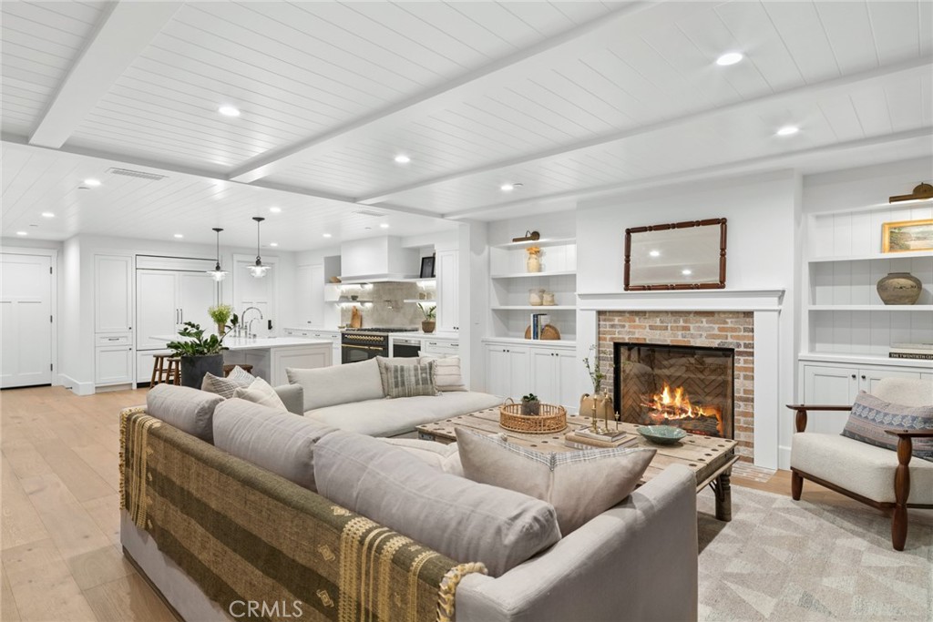 1517 Miramar Drive