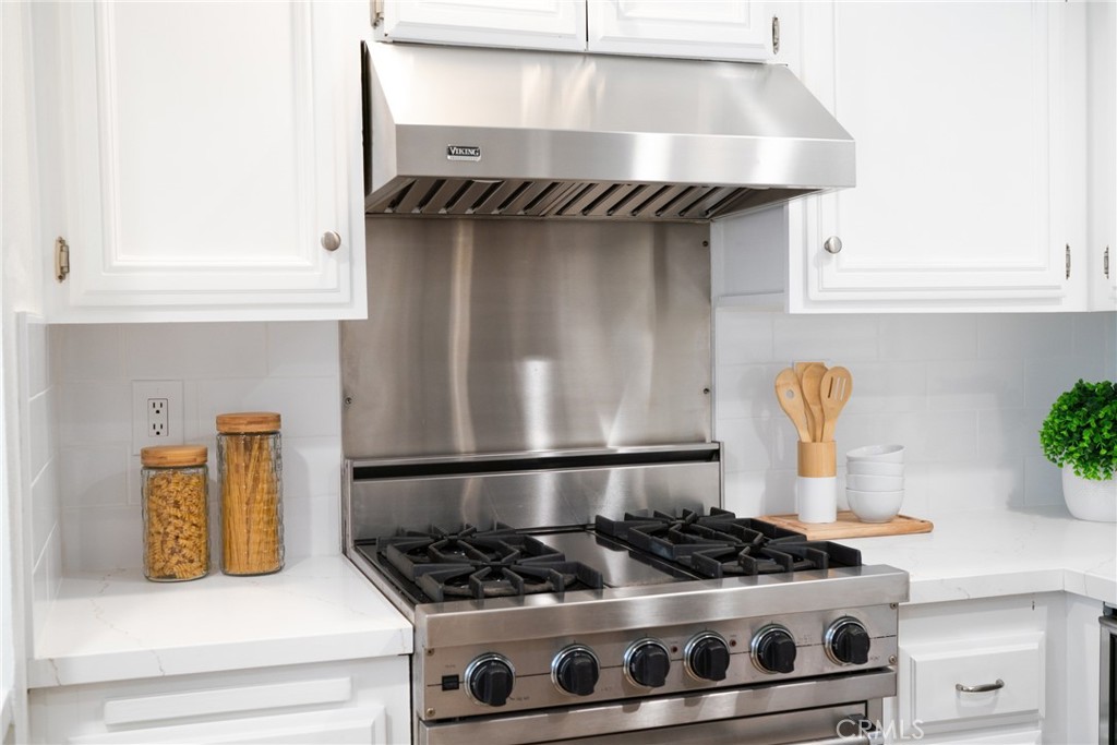 245 Calliope Street 2