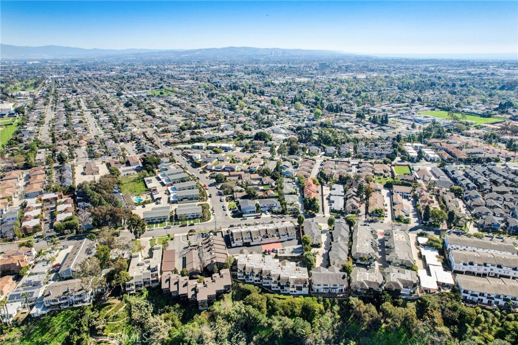 2243 Pacific Avenue 12